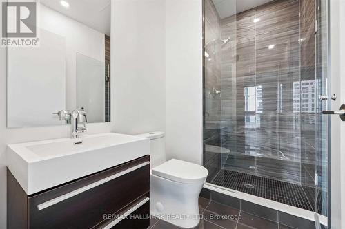 1210 - 39 Roehampton Avenue, Toronto, ON - Indoor Photo Showing Bathroom