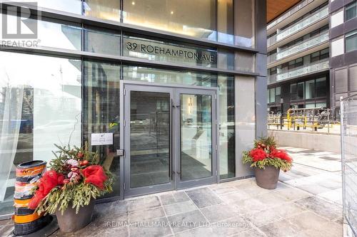 1210 - 39 Roehampton Avenue, Toronto, ON - Outdoor